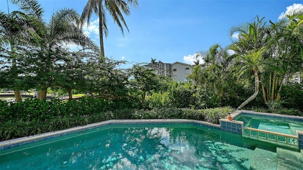 For Sale: $4,895,000 (4 beds, 5 baths, 5080 Square Feet)