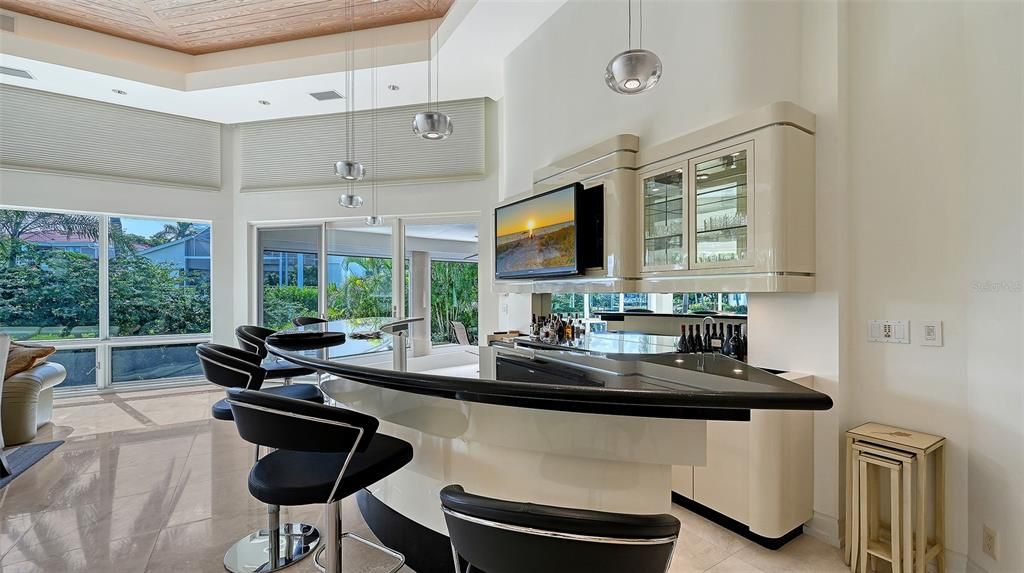 For Sale: $4,895,000 (4 beds, 5 baths, 5080 Square Feet)