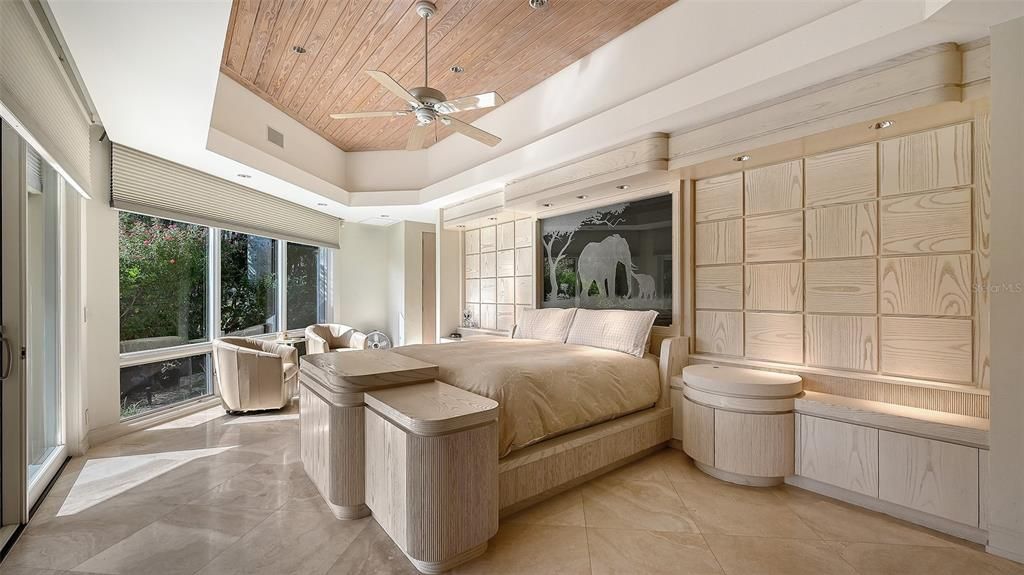 For Sale: $4,895,000 (4 beds, 5 baths, 5080 Square Feet)