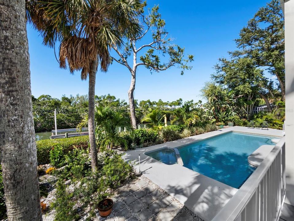 Под контрактом: $2,295,000 (3 спален, 3 ванн, 3407 Квадратных фут)