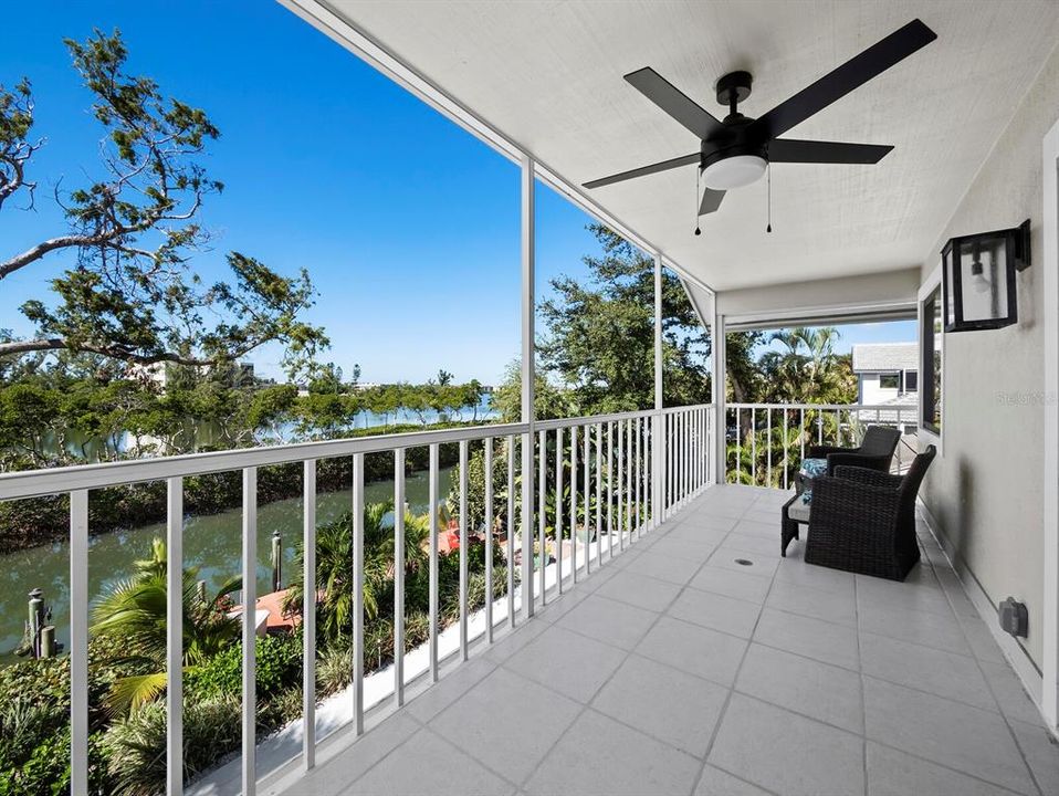 Под контрактом: $2,295,000 (3 спален, 3 ванн, 3407 Квадратных фут)