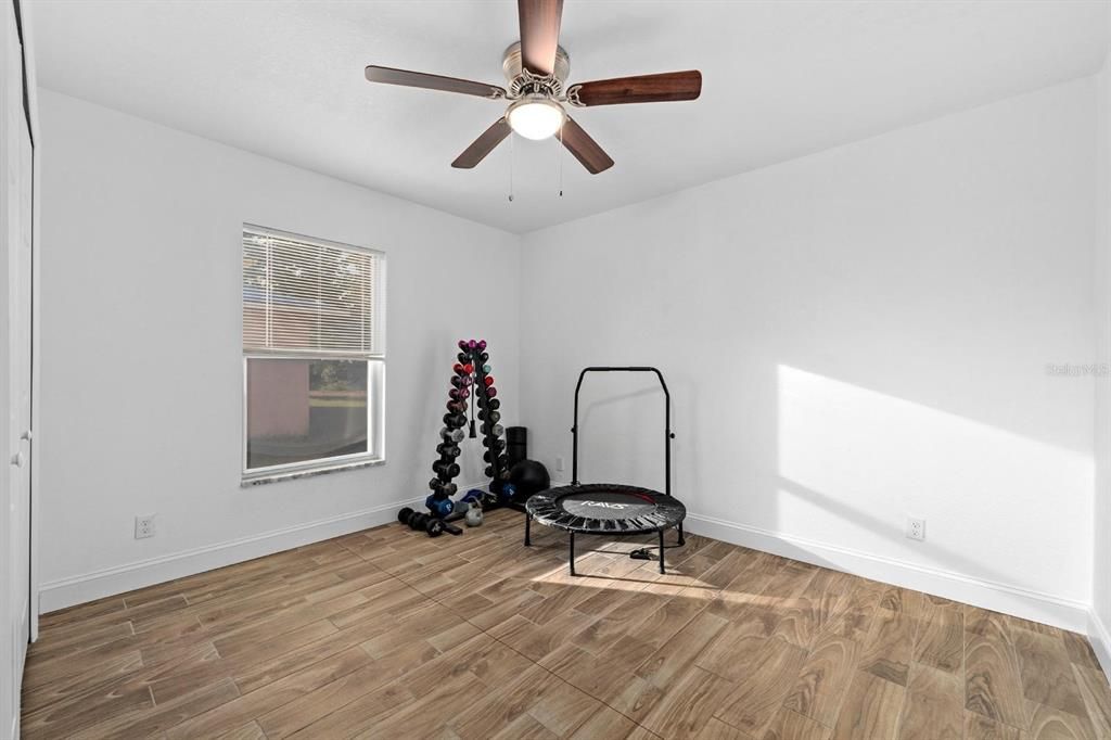 For Sale: $285,000 (3 beds, 2 baths, 1338 Square Feet)