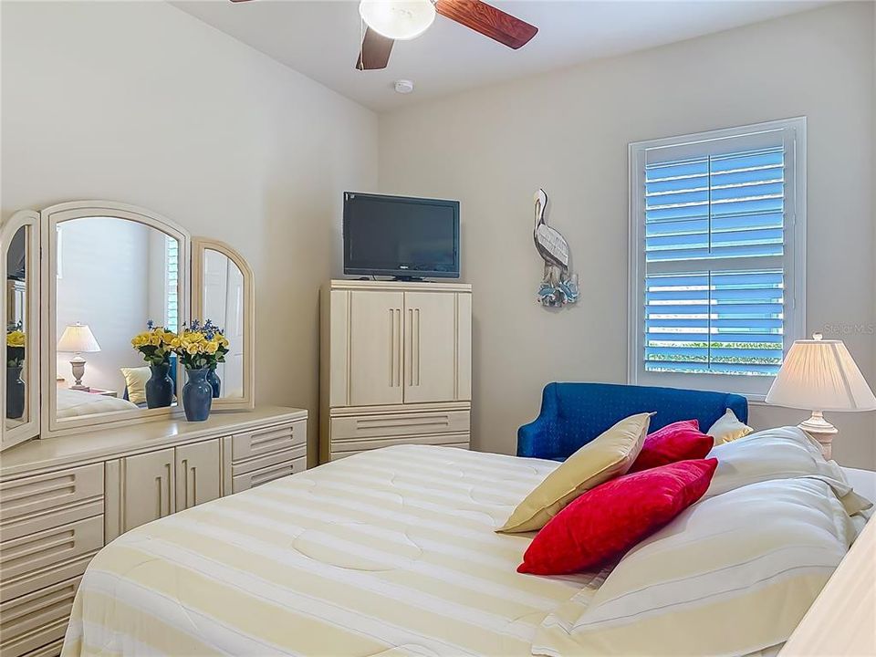 Active With Contract: $339,900 (3 beds, 2 baths, 1695 Square Feet)