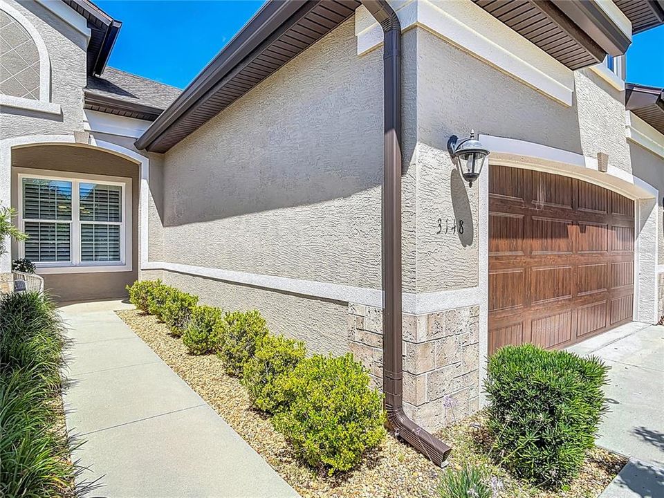 Active With Contract: $339,900 (3 beds, 2 baths, 1695 Square Feet)