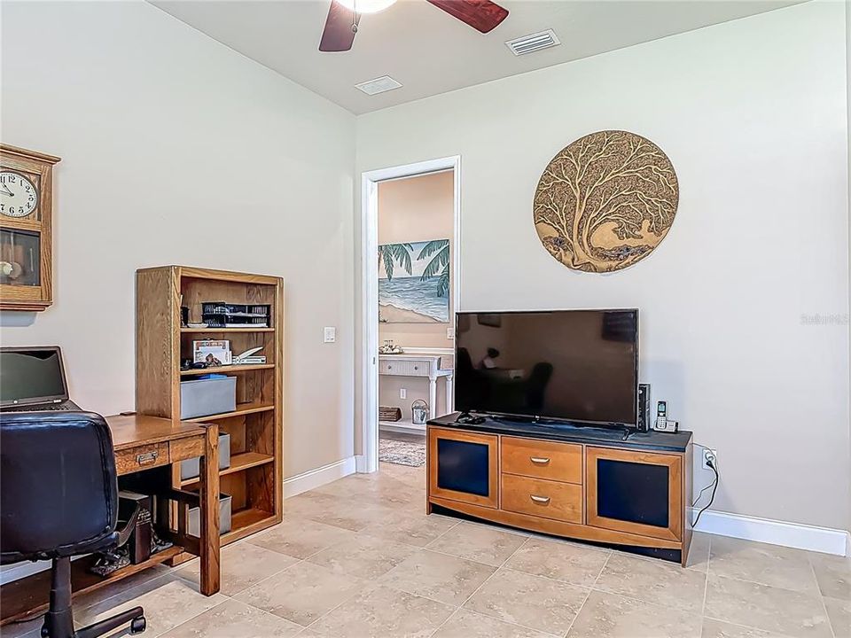 Active With Contract: $339,900 (3 beds, 2 baths, 1695 Square Feet)