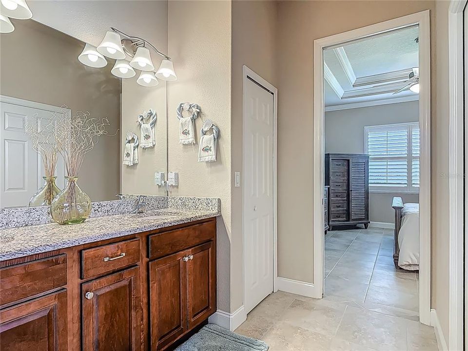 Active With Contract: $339,900 (3 beds, 2 baths, 1695 Square Feet)