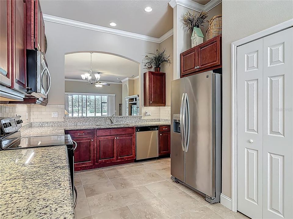 Active With Contract: $339,900 (3 beds, 2 baths, 1695 Square Feet)