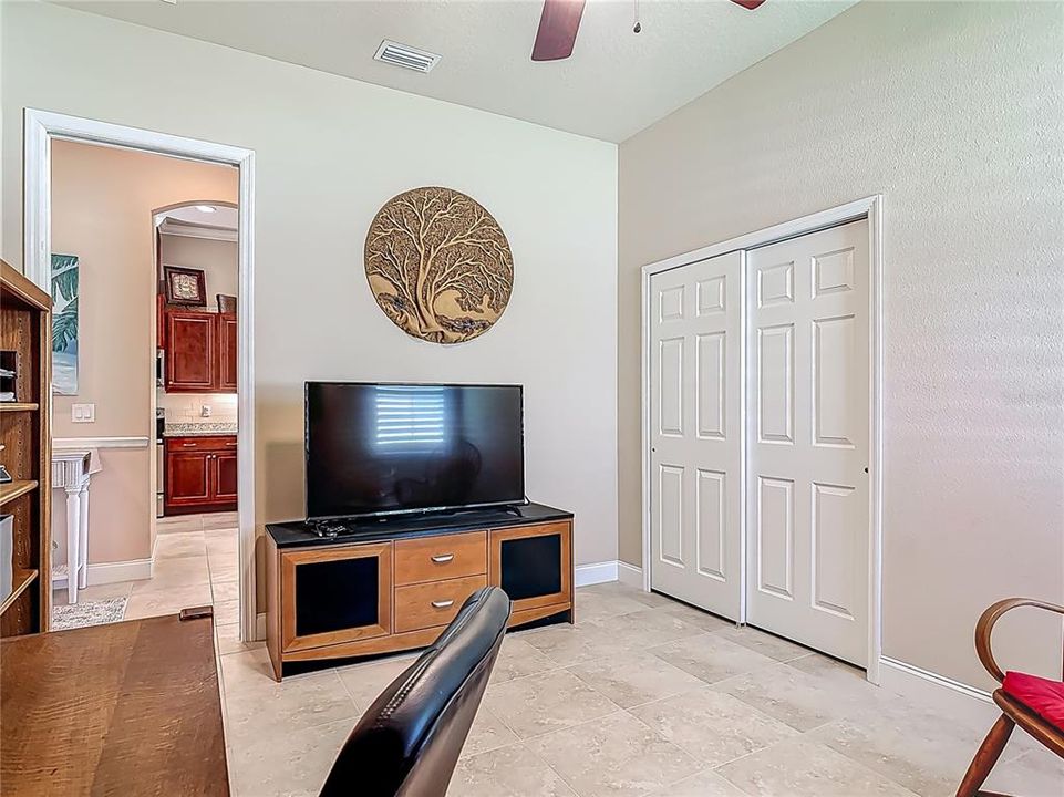 Active With Contract: $339,900 (3 beds, 2 baths, 1695 Square Feet)