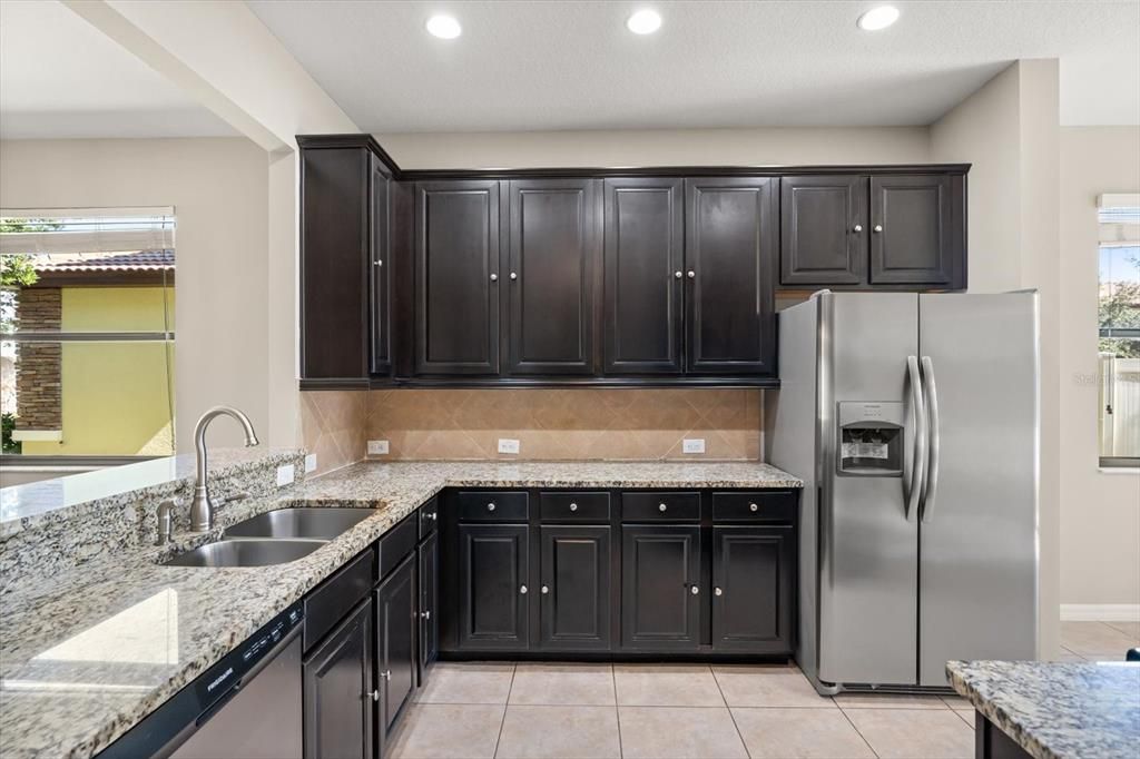 For Sale: $489,000 (5 beds, 2 baths, 2382 Square Feet)