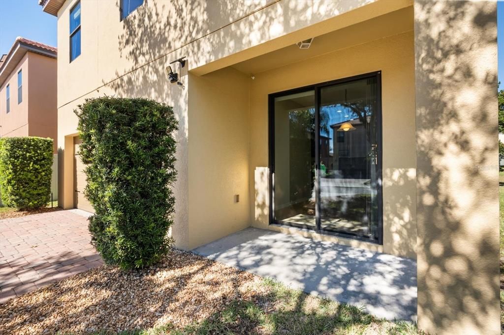 For Sale: $489,000 (5 beds, 2 baths, 2382 Square Feet)