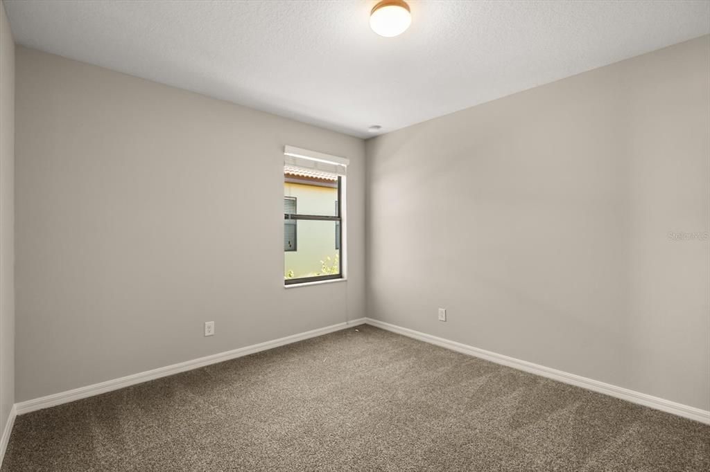 For Sale: $489,000 (5 beds, 2 baths, 2382 Square Feet)