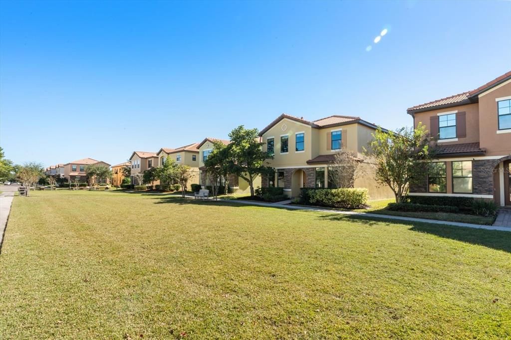 For Sale: $489,000 (5 beds, 2 baths, 2382 Square Feet)