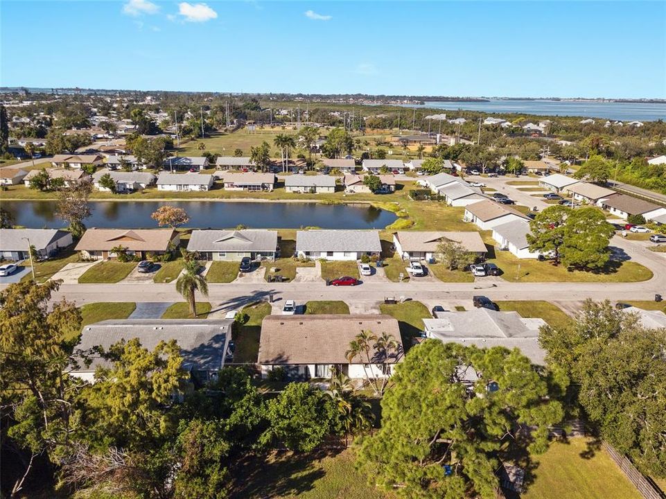 For Sale: $169,900 (2 beds, 2 baths, 1032 Square Feet)