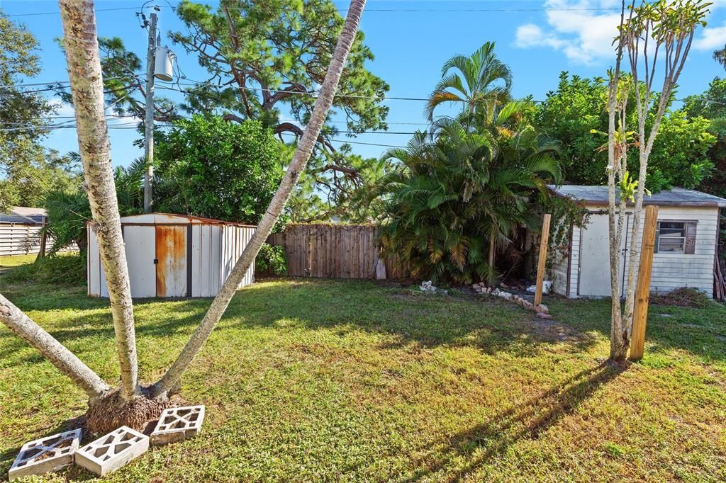 For Sale: $169,900 (2 beds, 2 baths, 1032 Square Feet)