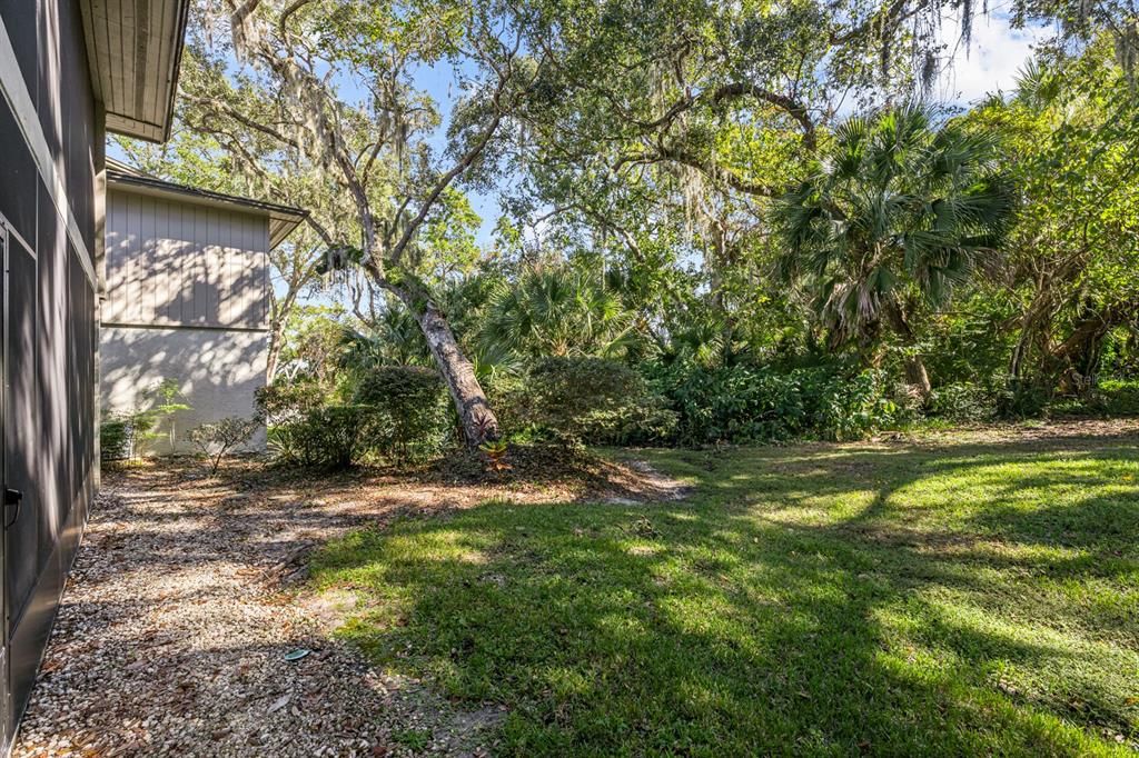 待售: $229,900 (2 贝兹, 2 浴室, 880 平方英尺)