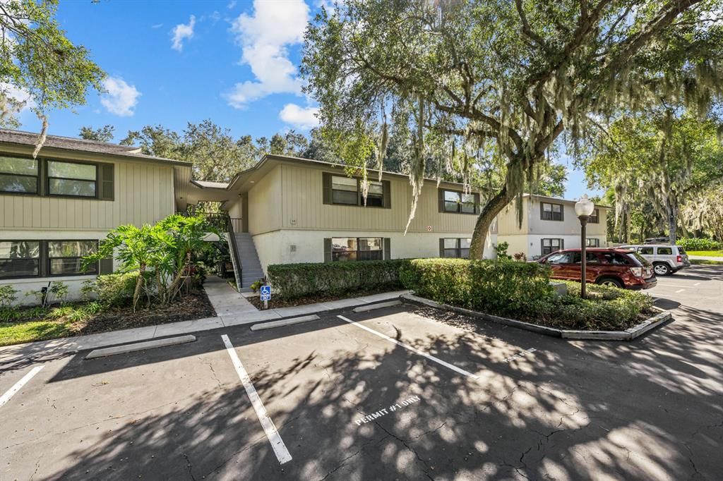 待售: $229,900 (2 贝兹, 2 浴室, 880 平方英尺)