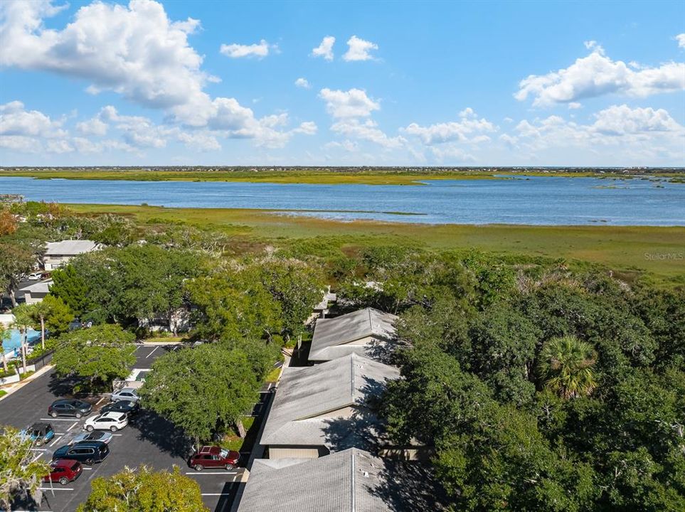 待售: $229,900 (2 贝兹, 2 浴室, 880 平方英尺)