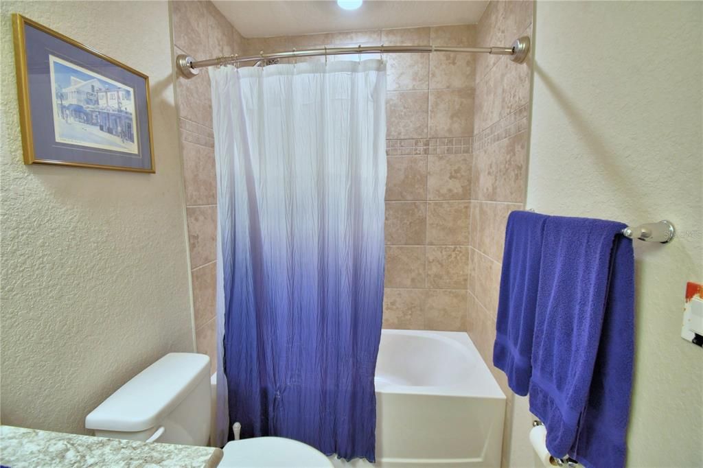 待售: $299,900 (3 贝兹, 2 浴室, 1435 平方英尺)