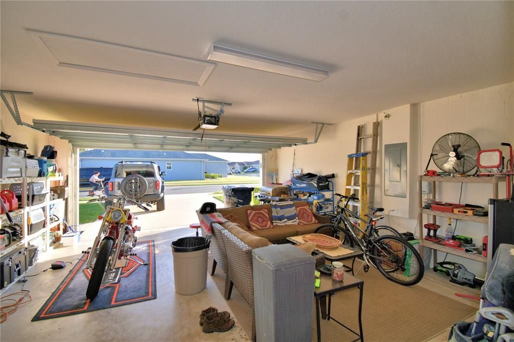 待售: $299,900 (3 贝兹, 2 浴室, 1435 平方英尺)