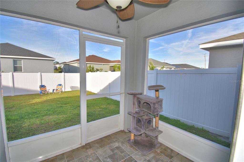 待售: $299,900 (3 贝兹, 2 浴室, 1435 平方英尺)