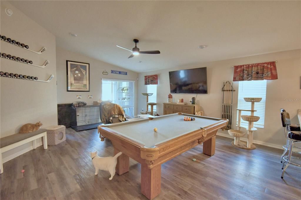 待售: $299,900 (3 贝兹, 2 浴室, 1435 平方英尺)