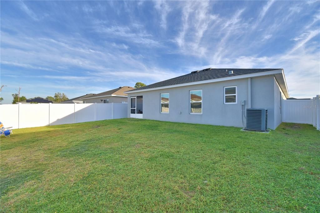 待售: $299,900 (3 贝兹, 2 浴室, 1435 平方英尺)