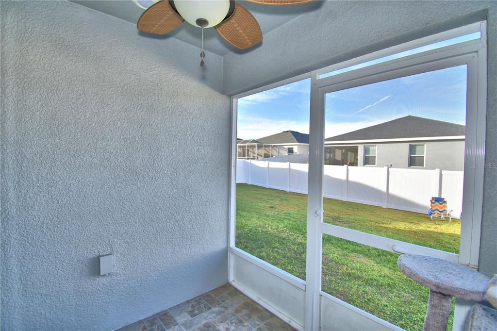 待售: $299,900 (3 贝兹, 2 浴室, 1435 平方英尺)