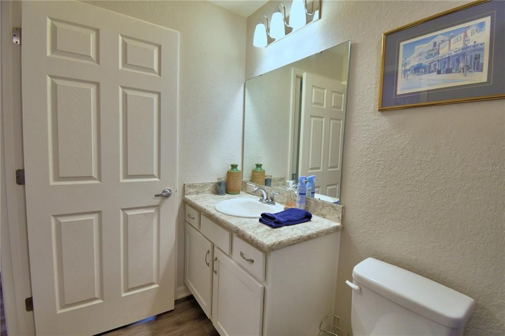 待售: $299,900 (3 贝兹, 2 浴室, 1435 平方英尺)