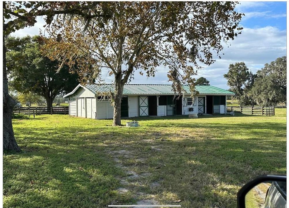 For Sale: $1,600,000 (3 beds, 2 baths, 1804 Square Feet)