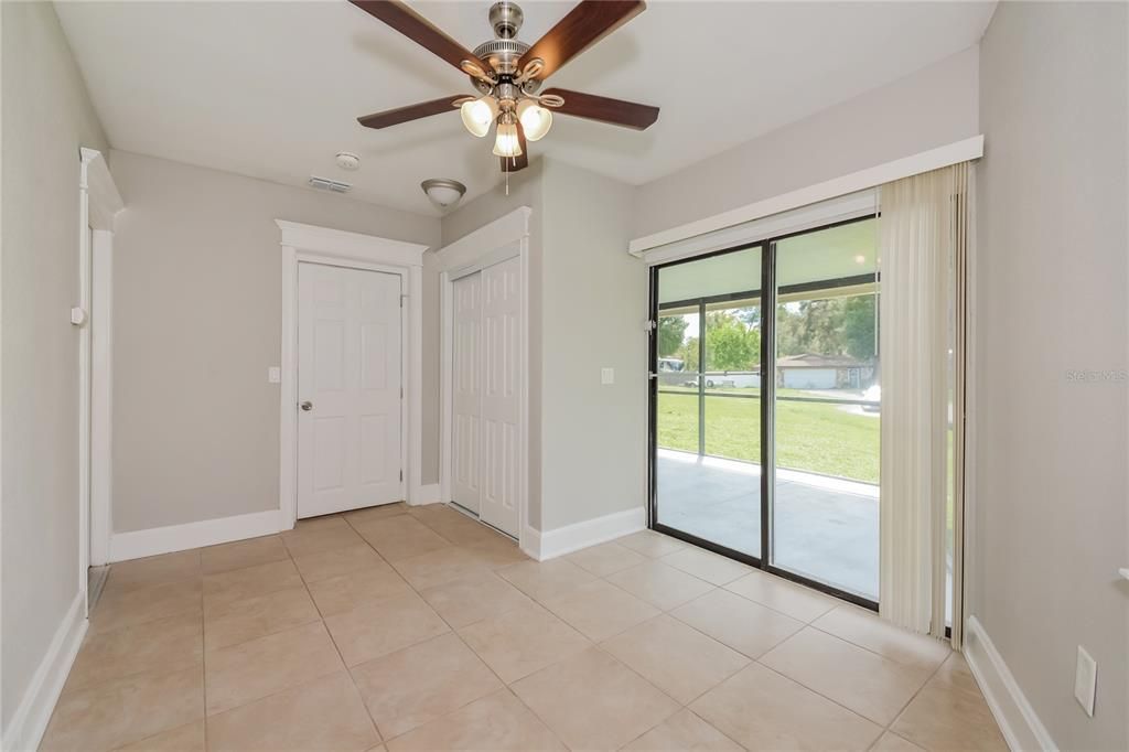 出租: $2,450 (4 贝兹, 2 浴室, 1724 平方英尺)