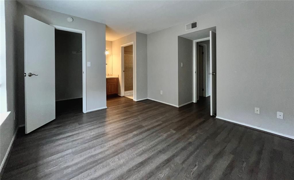 For Rent: $1,600 (2 beds, 1 baths, 800 Square Feet)