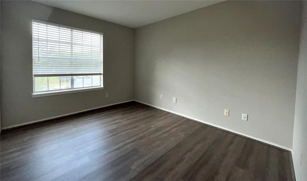 For Rent: $1,600 (2 beds, 1 baths, 800 Square Feet)