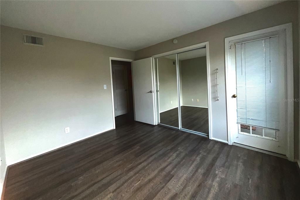 For Rent: $1,600 (2 beds, 1 baths, 800 Square Feet)