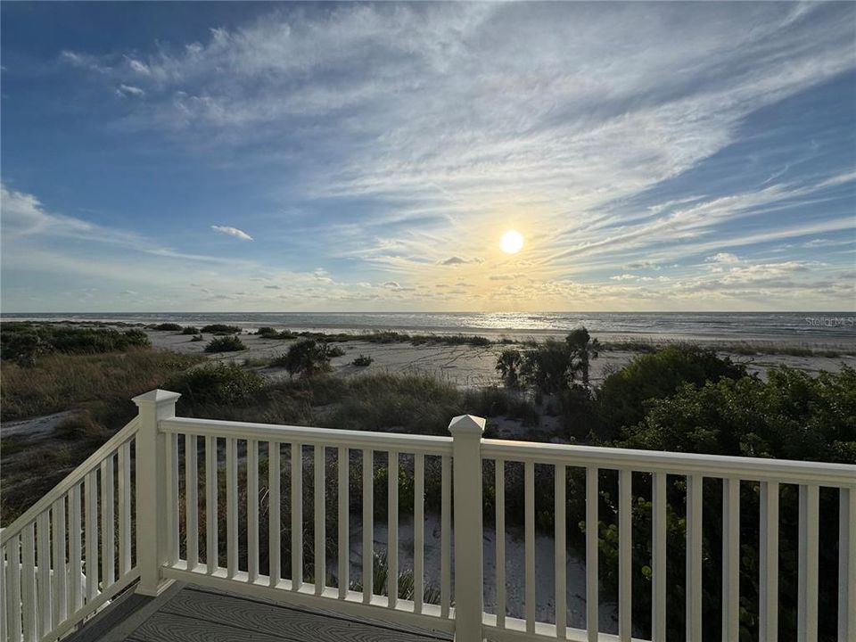 待售: $1,500,000 (3 贝兹, 3 浴室, 2462 平方英尺)