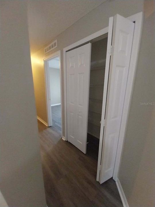 For Rent: $2,000 (4 beds, 2 baths, 1728 Square Feet)