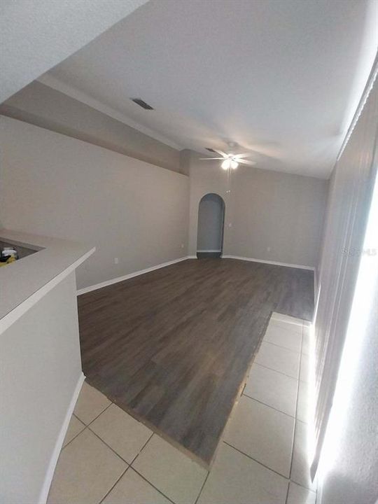 For Rent: $2,000 (4 beds, 2 baths, 1728 Square Feet)