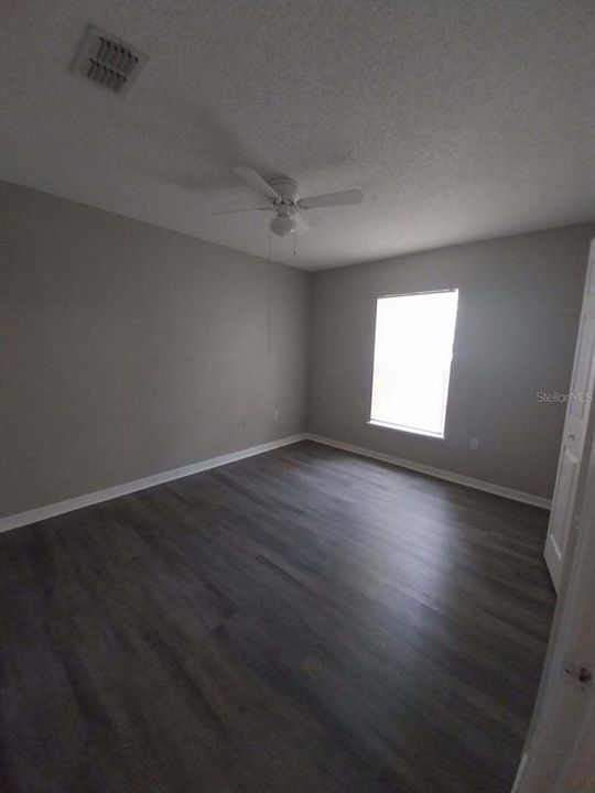 For Rent: $2,000 (4 beds, 2 baths, 1728 Square Feet)