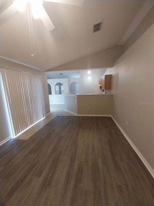 For Rent: $2,000 (4 beds, 2 baths, 1728 Square Feet)