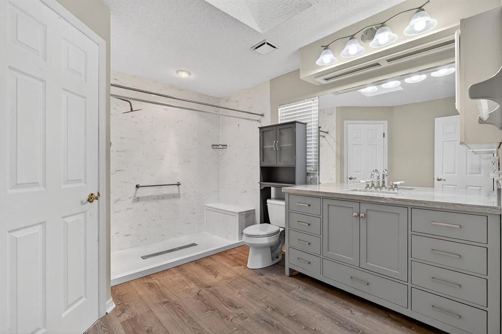 En Venta: $314,900 (3 camas, 2 baños, 1962 Pies cuadrados)