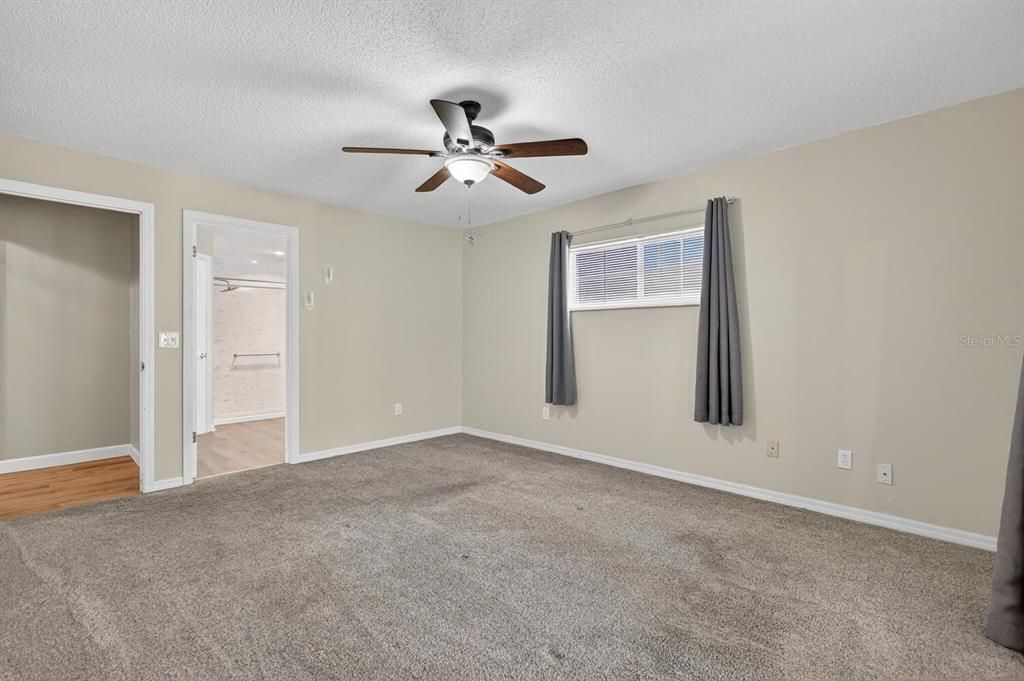 En Venta: $314,900 (3 camas, 2 baños, 1962 Pies cuadrados)