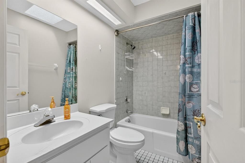 En Venta: $314,900 (3 camas, 2 baños, 1962 Pies cuadrados)