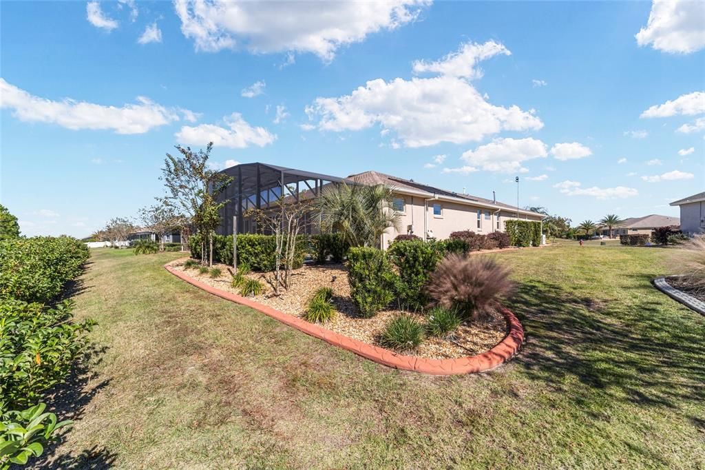 For Sale: $575,000 (3 beds, 2 baths, 2659 Square Feet)