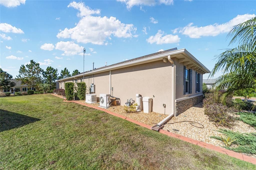 For Sale: $575,000 (3 beds, 2 baths, 2659 Square Feet)