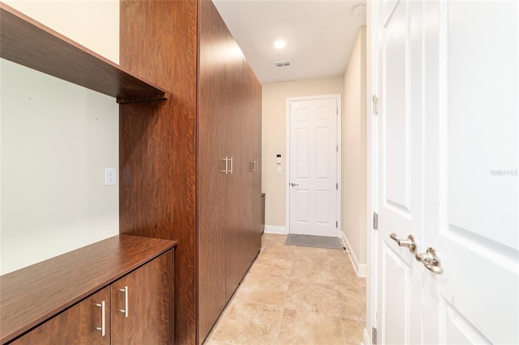 For Sale: $575,000 (3 beds, 2 baths, 2659 Square Feet)