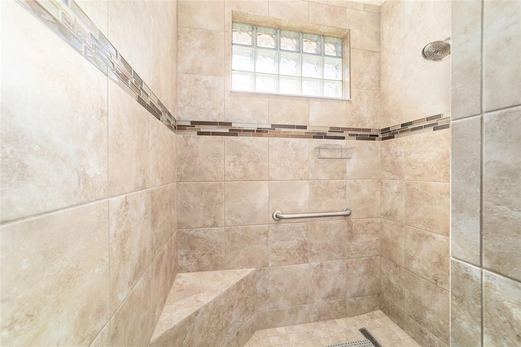 For Sale: $575,000 (3 beds, 2 baths, 2659 Square Feet)