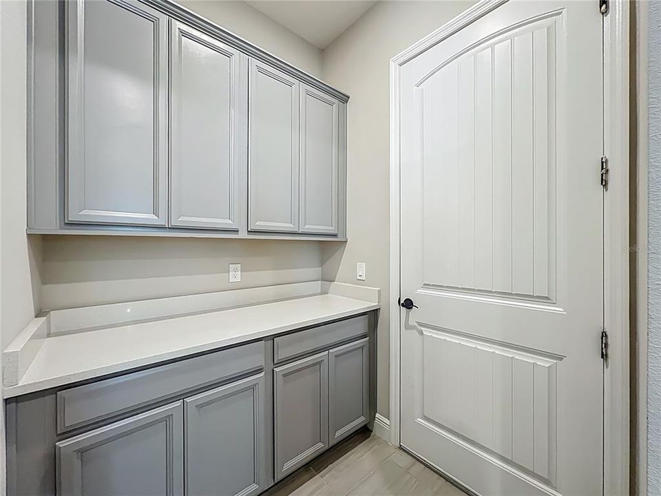 На продажу: $925,000 (5 спален, 4 ванн, 4034 Квадратных фут)