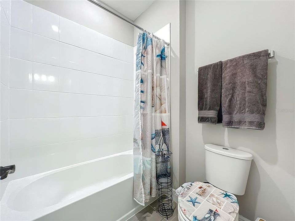 На продажу: $925,000 (5 спален, 4 ванн, 4034 Квадратных фут)