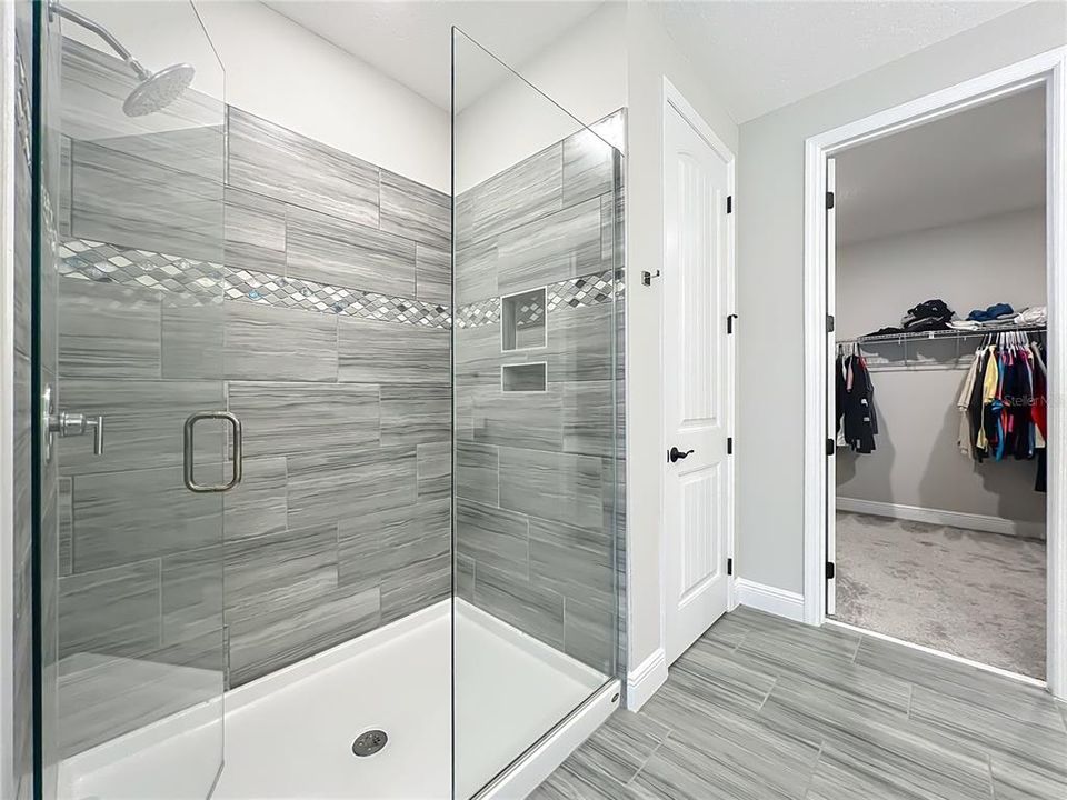 На продажу: $925,000 (5 спален, 4 ванн, 4034 Квадратных фут)