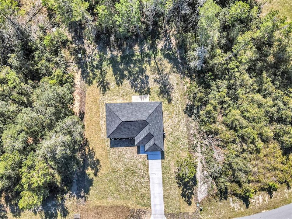 合同活跃: $269,900 (3 贝兹, 2 浴室, 1293 平方英尺)