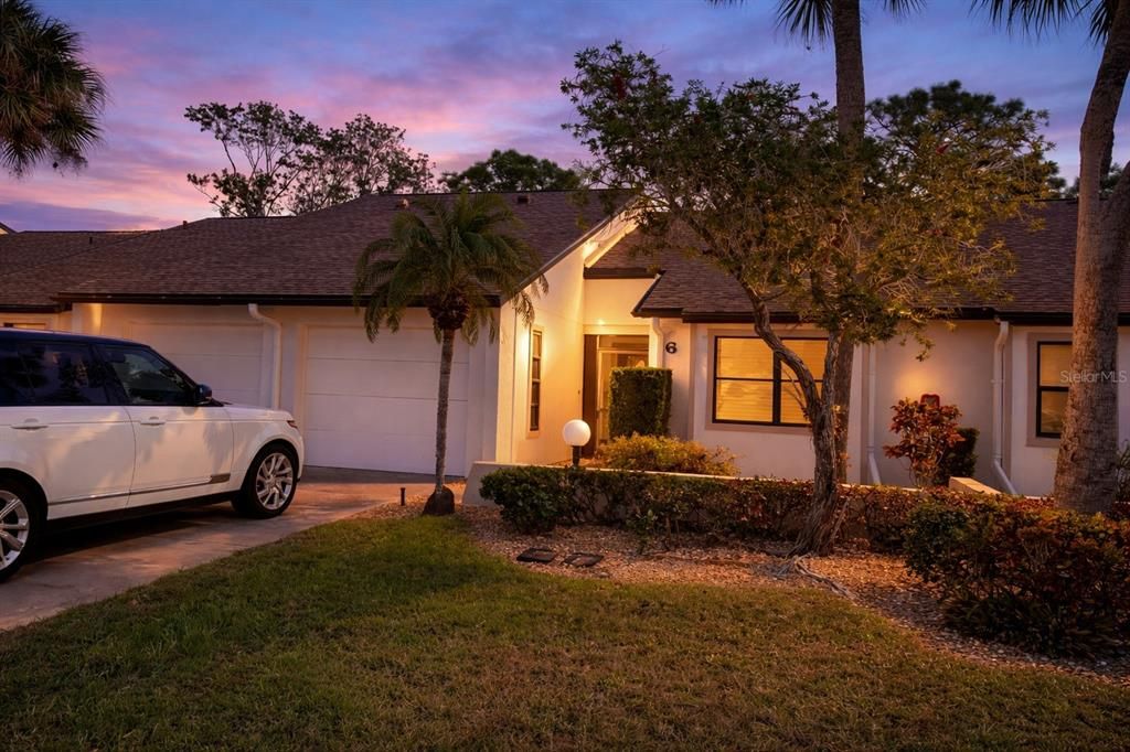 For Sale: $315,000 (2 beds, 2 baths, 1177 Square Feet)